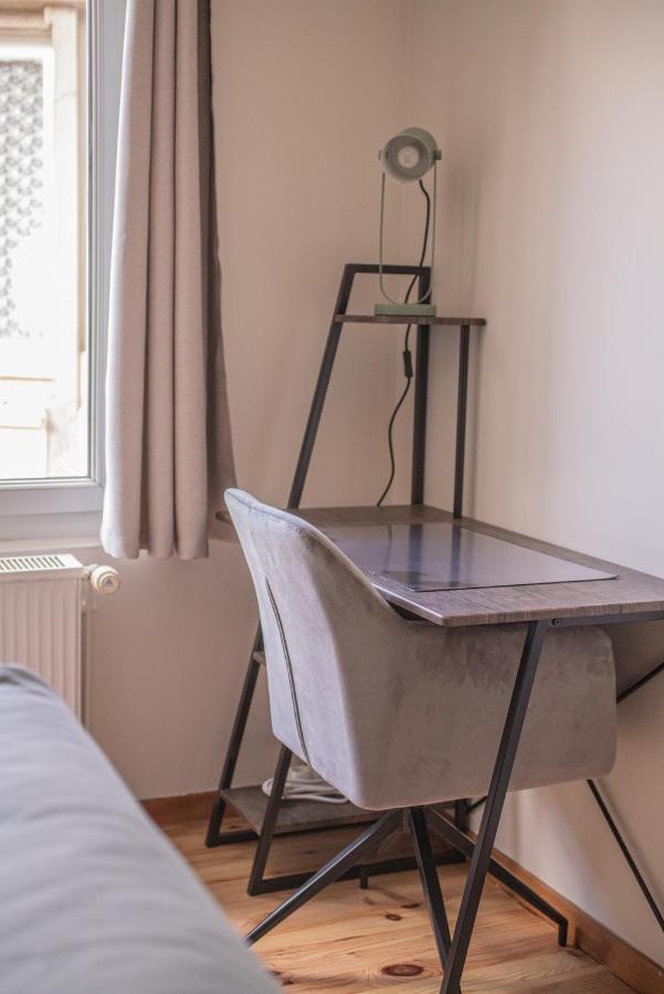 - Le Mikado - Hyper-centre - Wi-fi- Espace De Travail - Confort * Saint-Etienne (Loire)